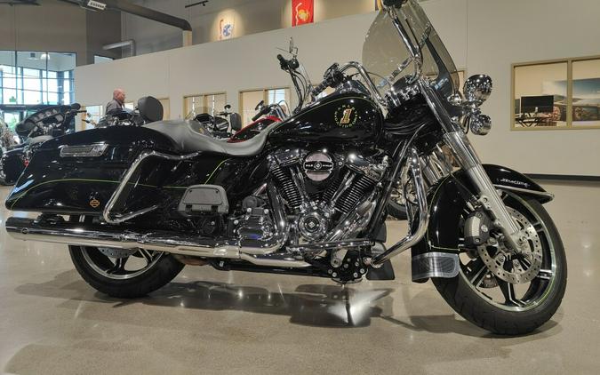 2021 Harley-Davidson Road King Vivid Black