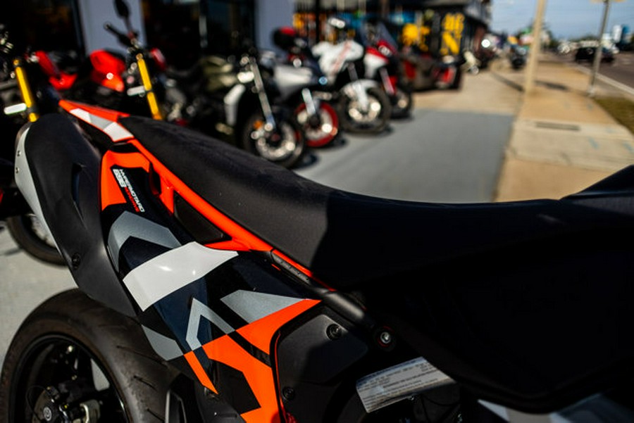 2025 Ducati Hypermotard 698 Mono RVE