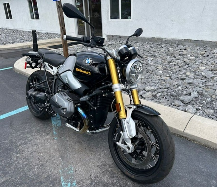 2021 BMW R nineT Black Storm Metallic