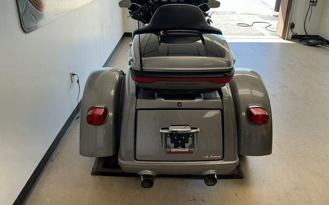 2017 Harley-Davidson® FLHTCUTG - Tri Glide® Ultra