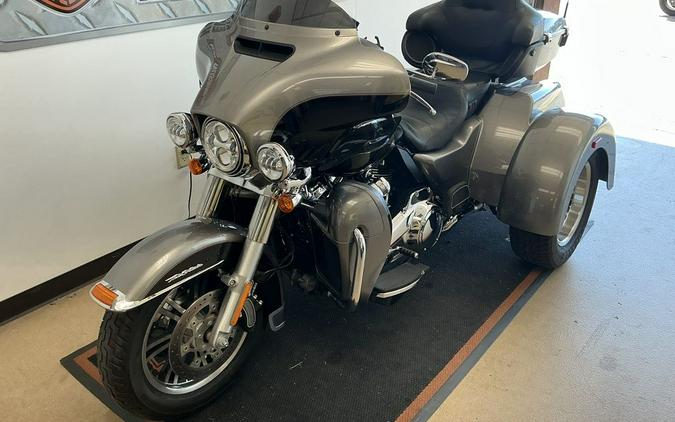 2017 Harley-Davidson® FLHTCUTG - Tri Glide® Ultra