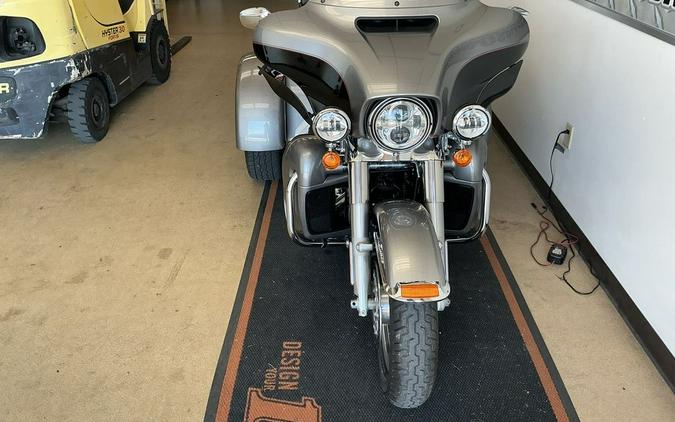 2017 Harley-Davidson® FLHTCUTG - Tri Glide® Ultra