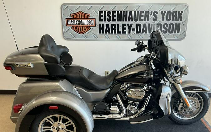 2017 Harley-Davidson® FLHTCUTG - Tri Glide® Ultra