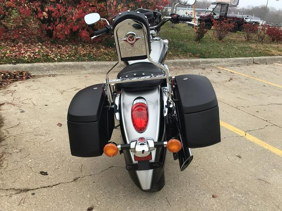 2016 Kawasaki Vulcan® 900 Classic LT