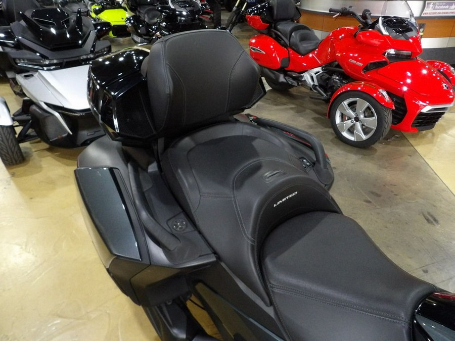 2021 Can-Am™ Spyder RT Limited