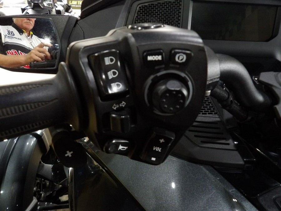 2021 Can-Am™ Spyder RT Limited