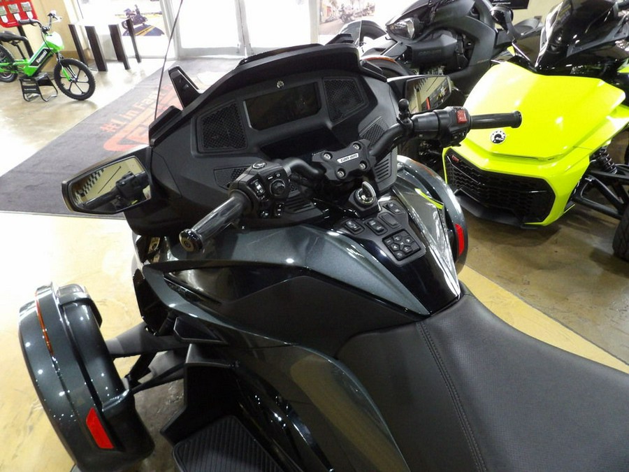 2021 Can-Am™ Spyder RT Limited