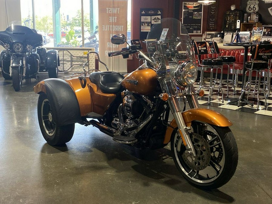 2015 Harley-Davidson Trike FLRT - Freewheeler