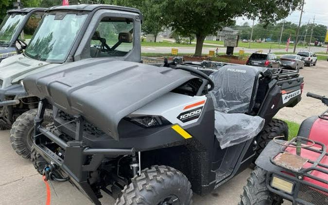 2025 Polaris Industries Ranger® 1000 Premium White lightning