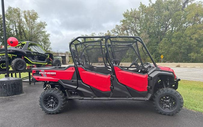 2024 Honda Pioneer 1000-6 Deluxe Crew