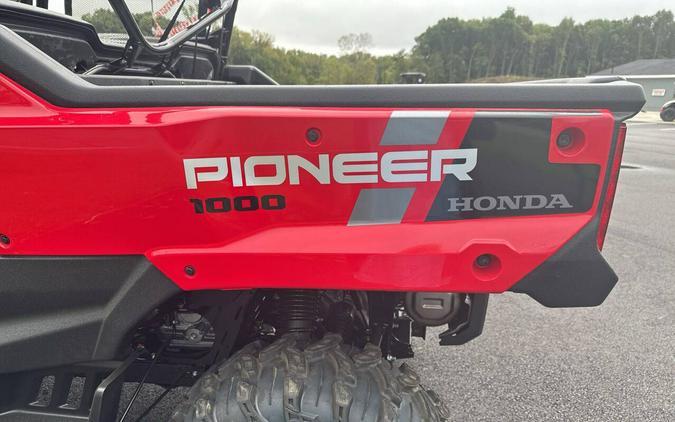 2024 Honda Pioneer 1000-6 Deluxe Crew