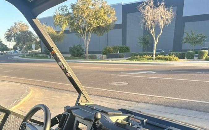 2026 Can-Am® Defender MAX LONE STAR HD11