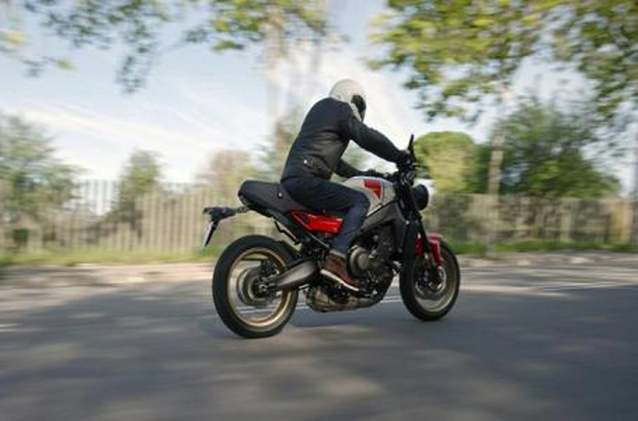2025 Yamaha XSR 900 CA