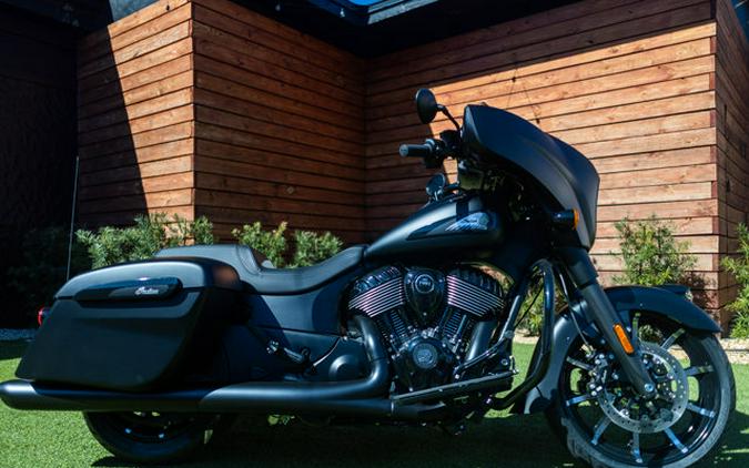 2026 Indian CHIEFTAIN DARK HORSE, BLACK SMOKE