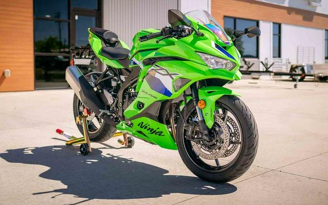 2026 Kawasaki Ninja® ZX™-4RR ABS