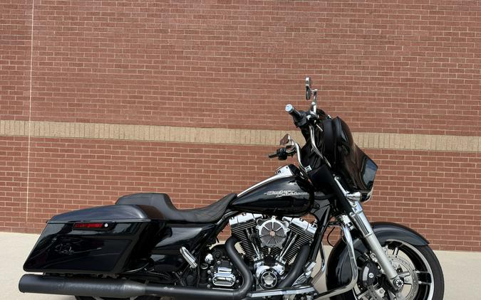 2014 Harley-Davidson® Street Glide® Black