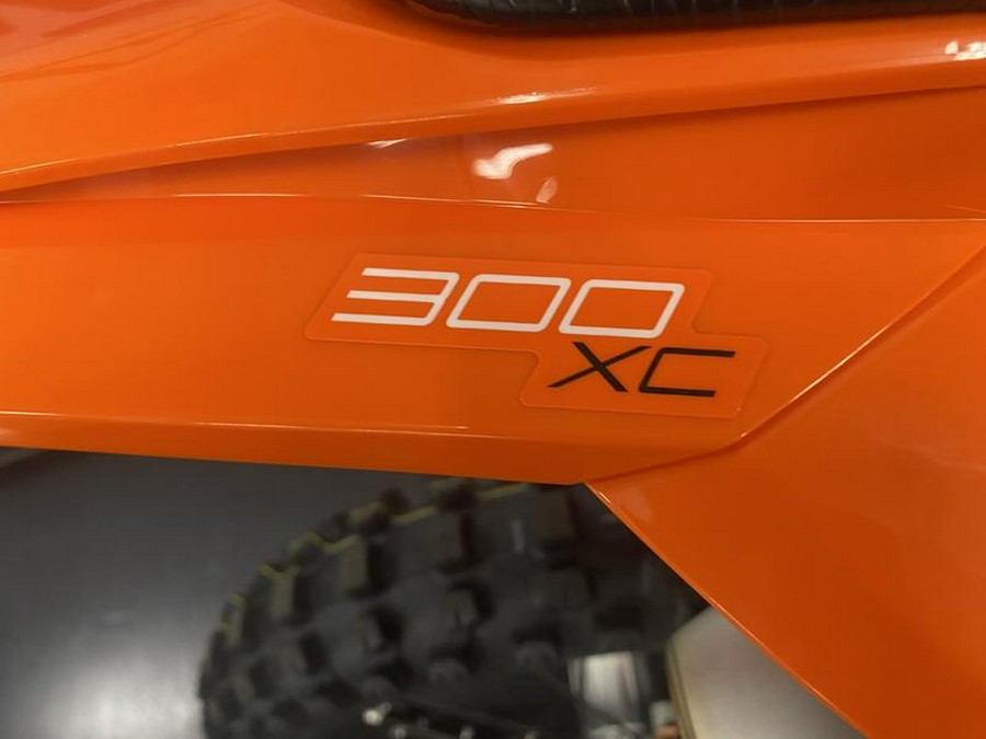 2025 KTM 300 XC