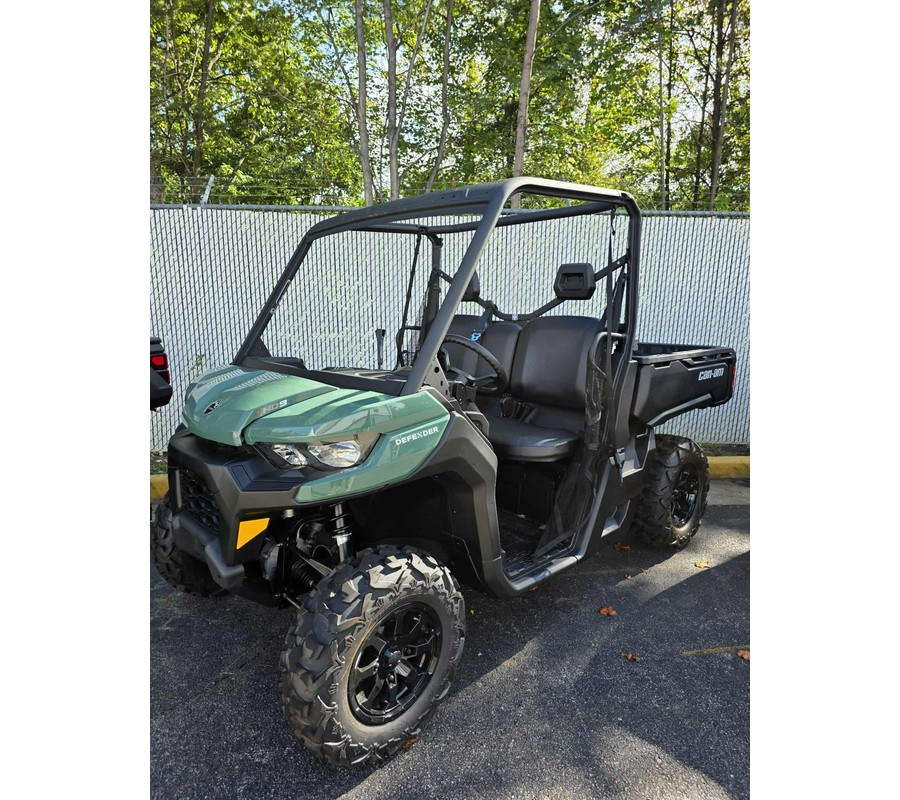 2025 Can-Am Defender DPS HD9