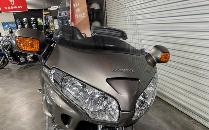 2006 Honda® Gold Wing Audio / Comfort / Navi