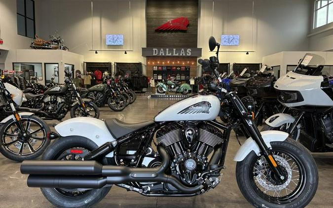 2026 Indian Motorcycle® CHIEF BOB DH, GHOST WHITE MTLLC SMK, 49ST Dark Horse®