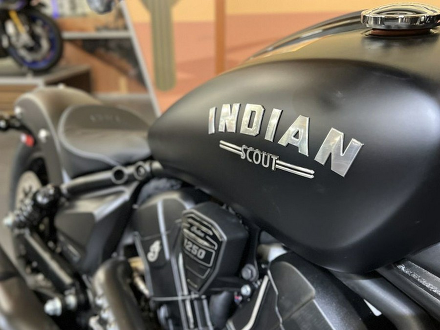 2026 Indian Scout Bobber Limited +Tech Black Smoke