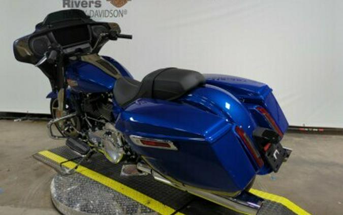 2024 Harley-Davidson® Street Glide® Blue Burst Chrome Trim