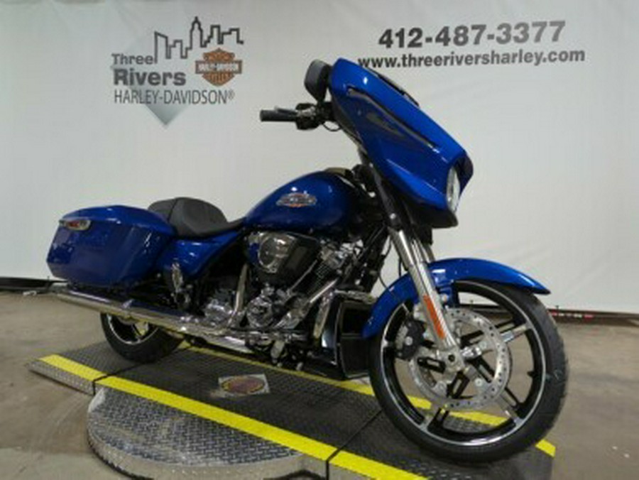 2024 Harley-Davidson® Street Glide® Blue Burst Chrome Trim