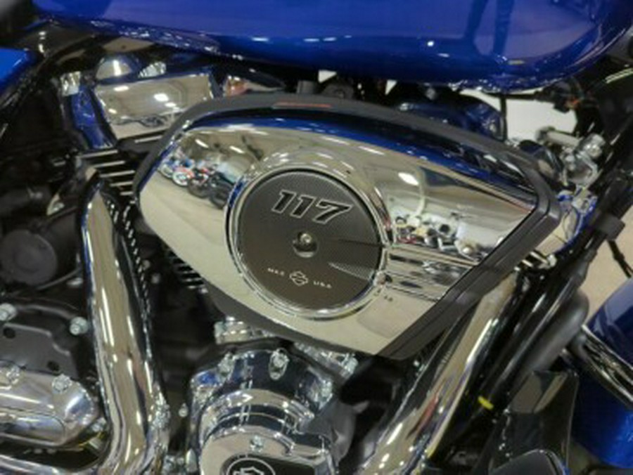 2024 Harley-Davidson® Street Glide® Blue Burst Chrome Trim