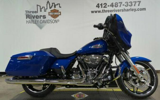 2024 Harley-Davidson® Street Glide® Blue Burst Chrome Trim