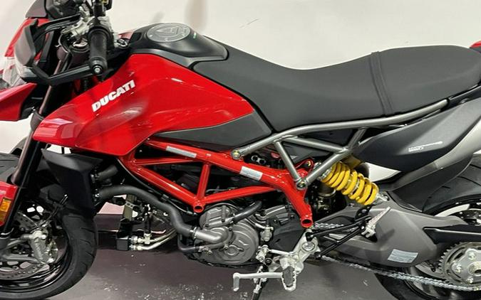 2024 Ducati Hypermotard 950 Red