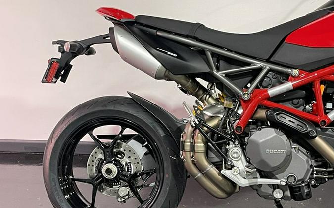 2024 Ducati Hypermotard 950 Red