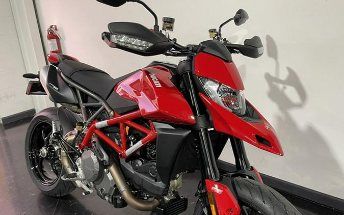 2024 Ducati Hypermotard 950 Red