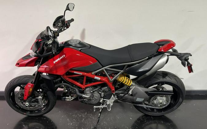 2024 Ducati Hypermotard 950 Red