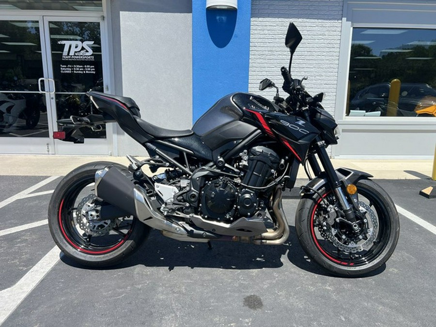 2023 Kawasaki Z900 ABS Metallic Black/Graphite Gray/Flat Black