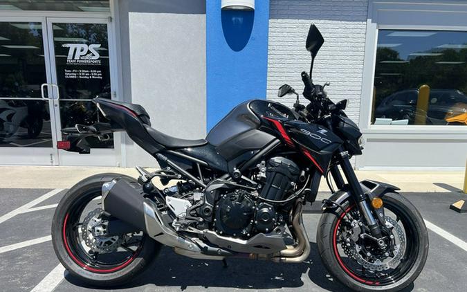 2023 Kawasaki Z900 ABS Metallic Black/Graphite Gray/Flat Black