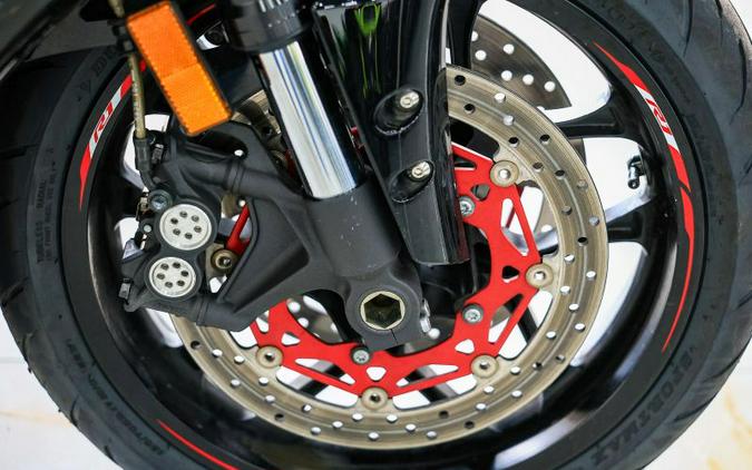 2015 Yamaha YZF-R1
