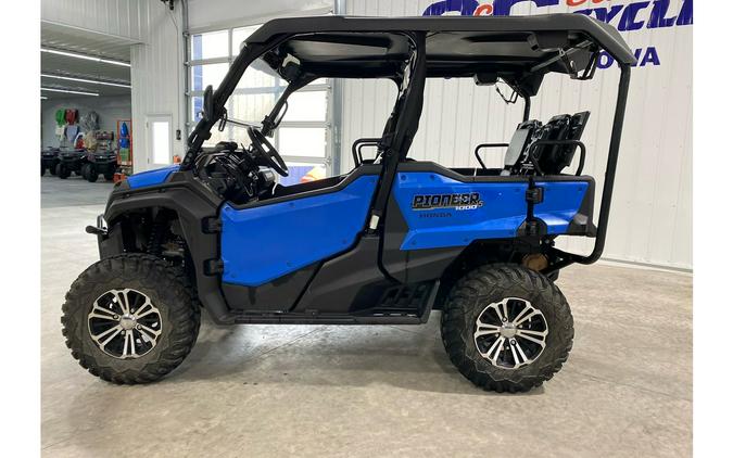 2017 Honda Pioneer 1000-5 DELUXE