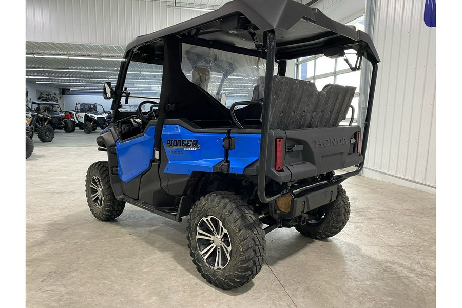 2017 Honda Pioneer 1000-5 DELUXE