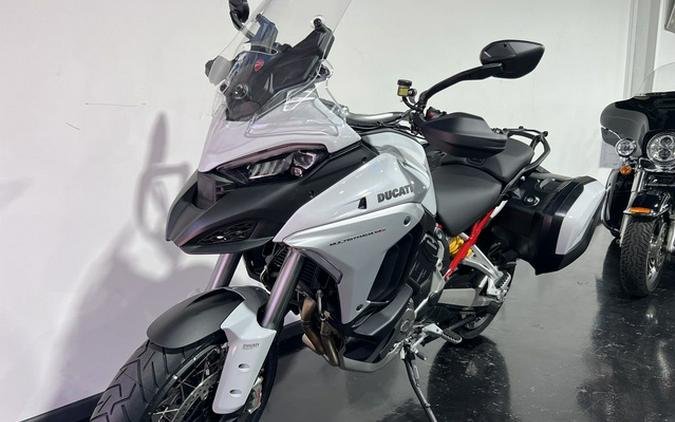 2023 Ducati Multistrada V4S Iceberg White - Spoked Wheels