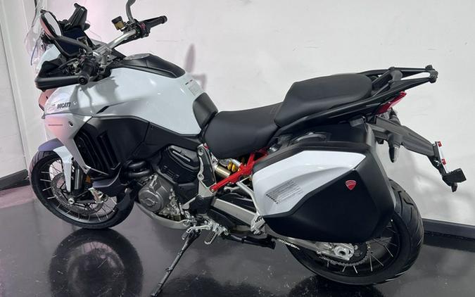 2023 Ducati Multistrada V4S Iceberg White - Spoked Wheels