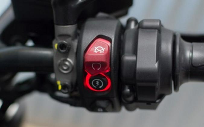 2026 Ducati Diavel V4 Black Roadster