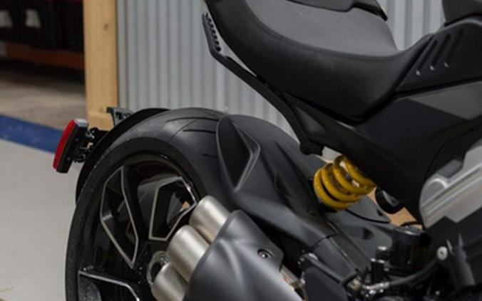 2026 Ducati Diavel V4 Black Roadster