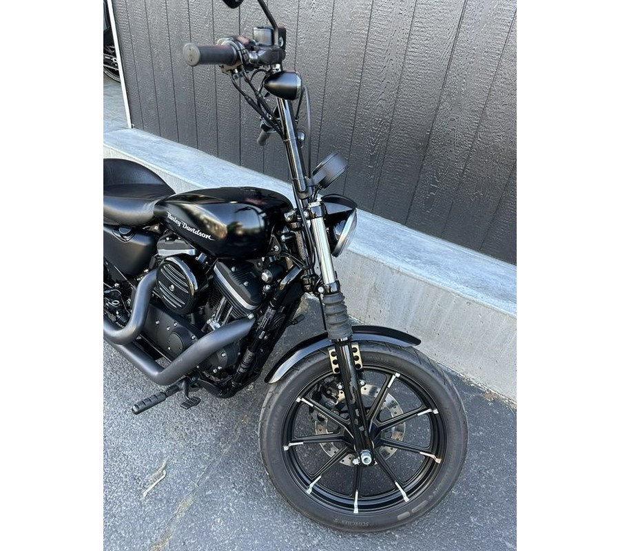 2017 Harley-Davidson® XL883N - Iron 883™