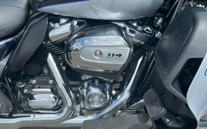 2019 Harley-Davidson Ultra Limited Midnight Blue/Barracuda Silver