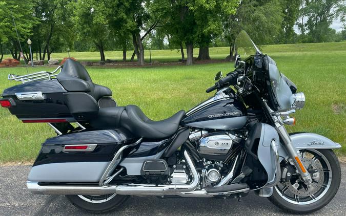 2019 Harley-Davidson Ultra Limited Midnight Blue/Barracuda Silver