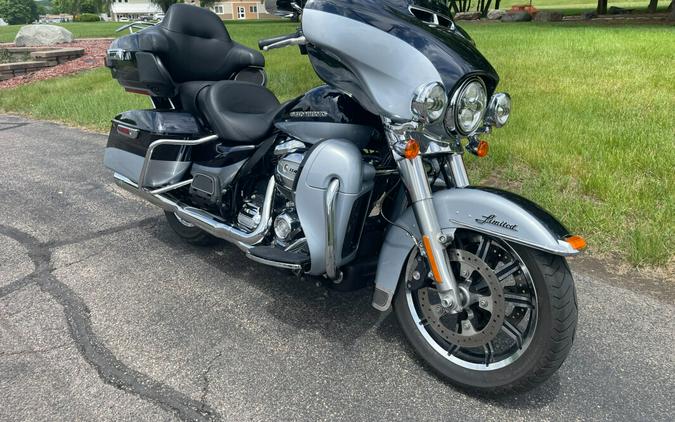 2019 Harley-Davidson Ultra Limited Midnight Blue/Barracuda Silver