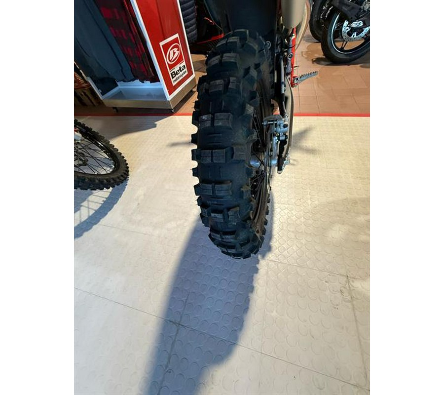 2025 Beta 250 Xtrainer