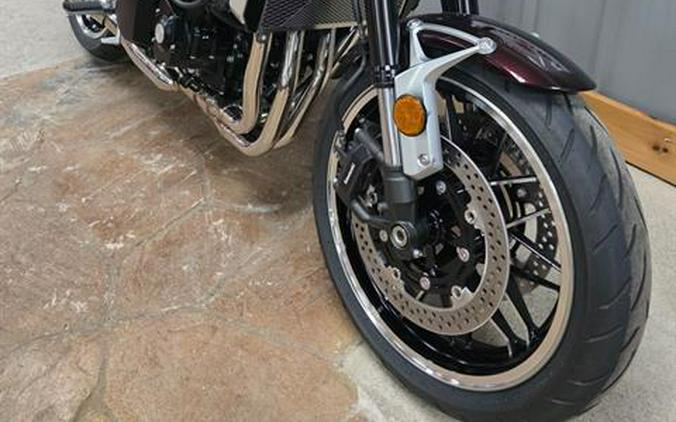 2025 Kawasaki Z900RS ABS