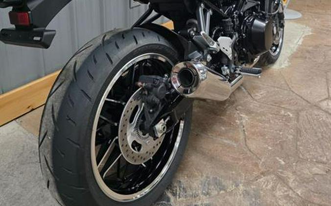 2025 Kawasaki Z900RS ABS
