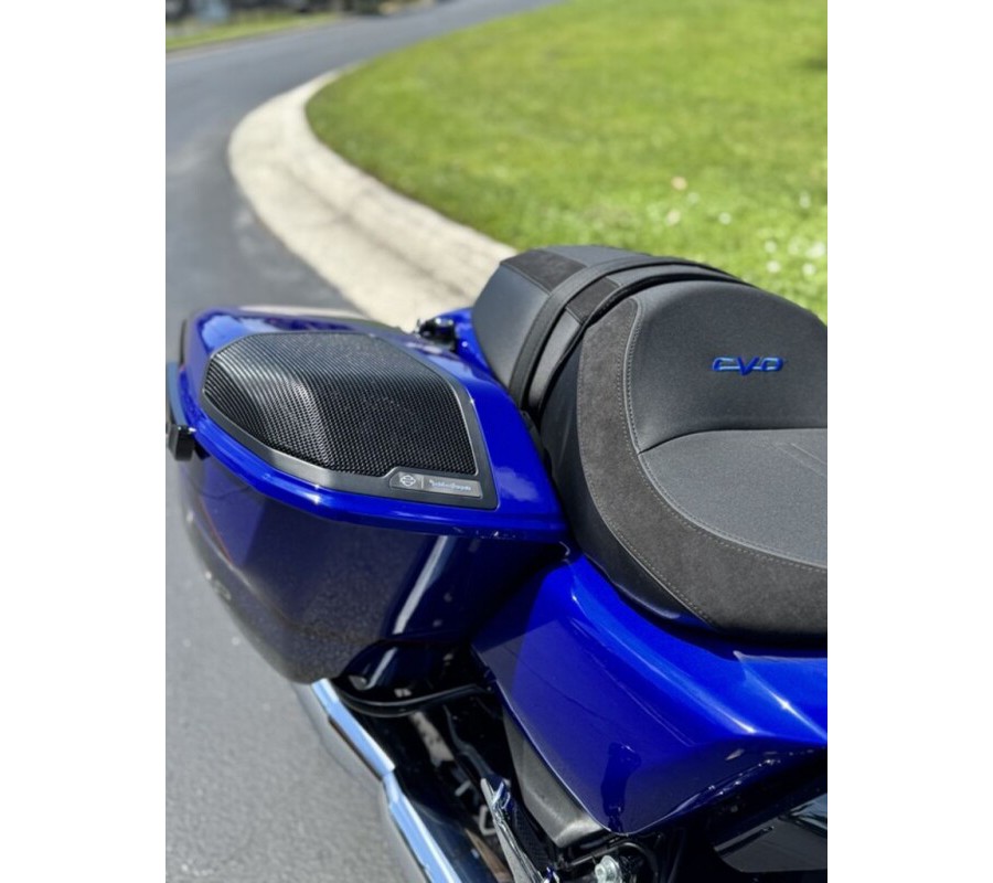 2025 Harley-Davidson CVO Road Glide FLTRXSE